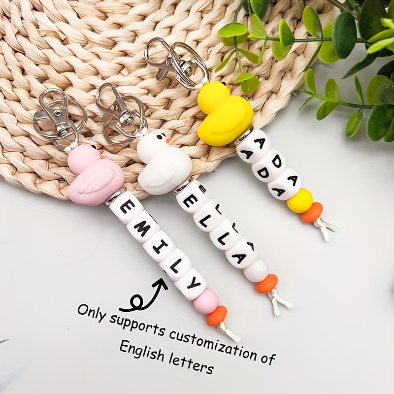 

Customizable Silicone Duck Beaded Keychain With Alphabet Charms - Cartoon Themed Personalized Name Key Ring With Lobster Clasp For Bag Decoration, Ideal Homecoming Festival Gift - Single Piece