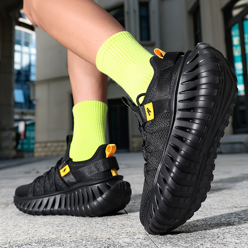 High-Quality Fashionable Retro Casual Sneakers for Men And Women, Featuring a Thick Sole for Height Increase, Suitable for Both Indoor And Outdoor Running, with Shock Absorption And Breathability, Perfect for Students And Fitness Enthusiasts