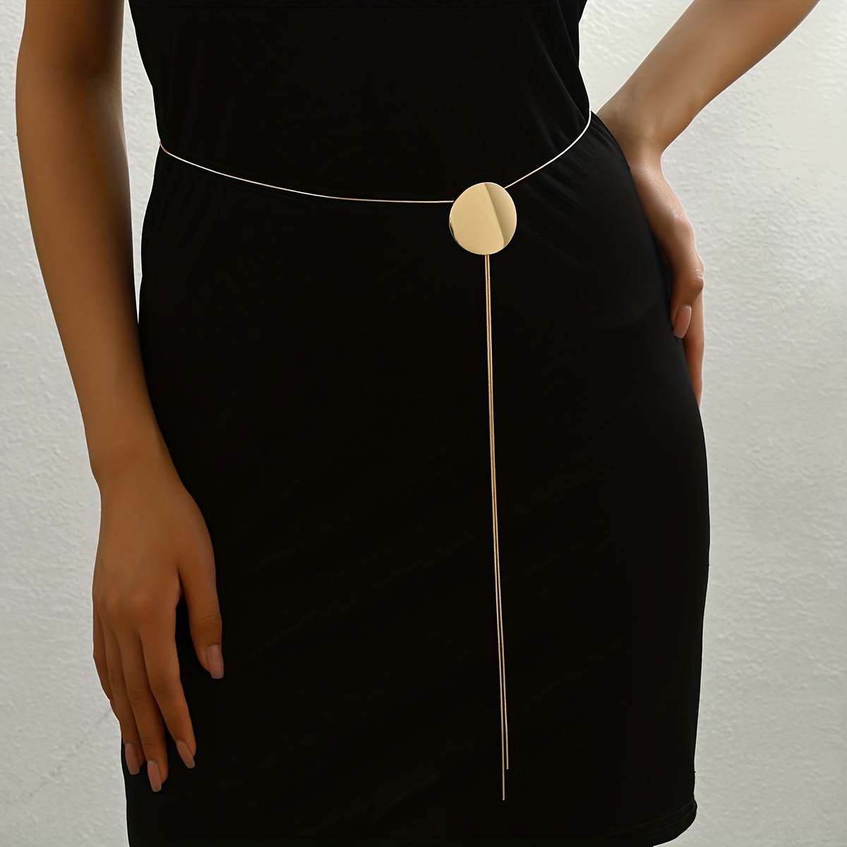 Image of 1pc Geometric Round Plate Snake Bone Chain Adjustable Women's Waist Chain, Daily Party Long Skirt Dress Matching