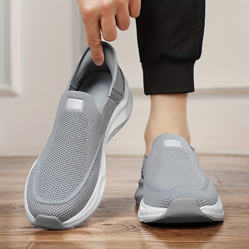 

Men's Lightweight Solid Slip On Sock Shoes Non Slip Shock Absorption All Seasons Walking Jogging Casual Activities