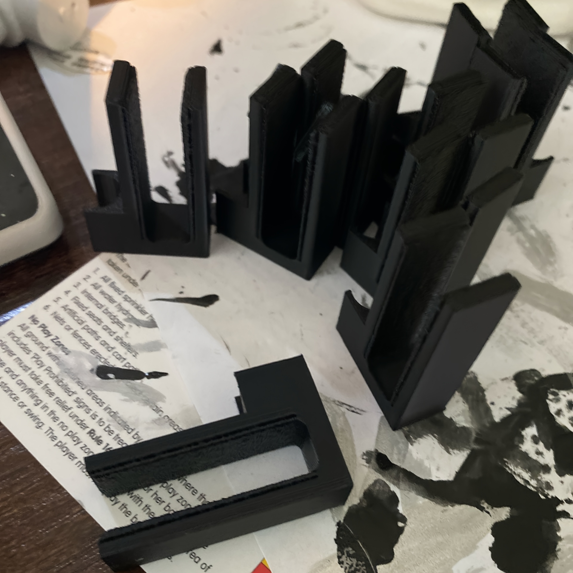 E-shop Ein kompakter Golfclub-Clip, 4er-Pack Taschenclip, einfach zu installieren, sicherer Griff hält die Clubs an Ort und , verhindert Kollisionen,