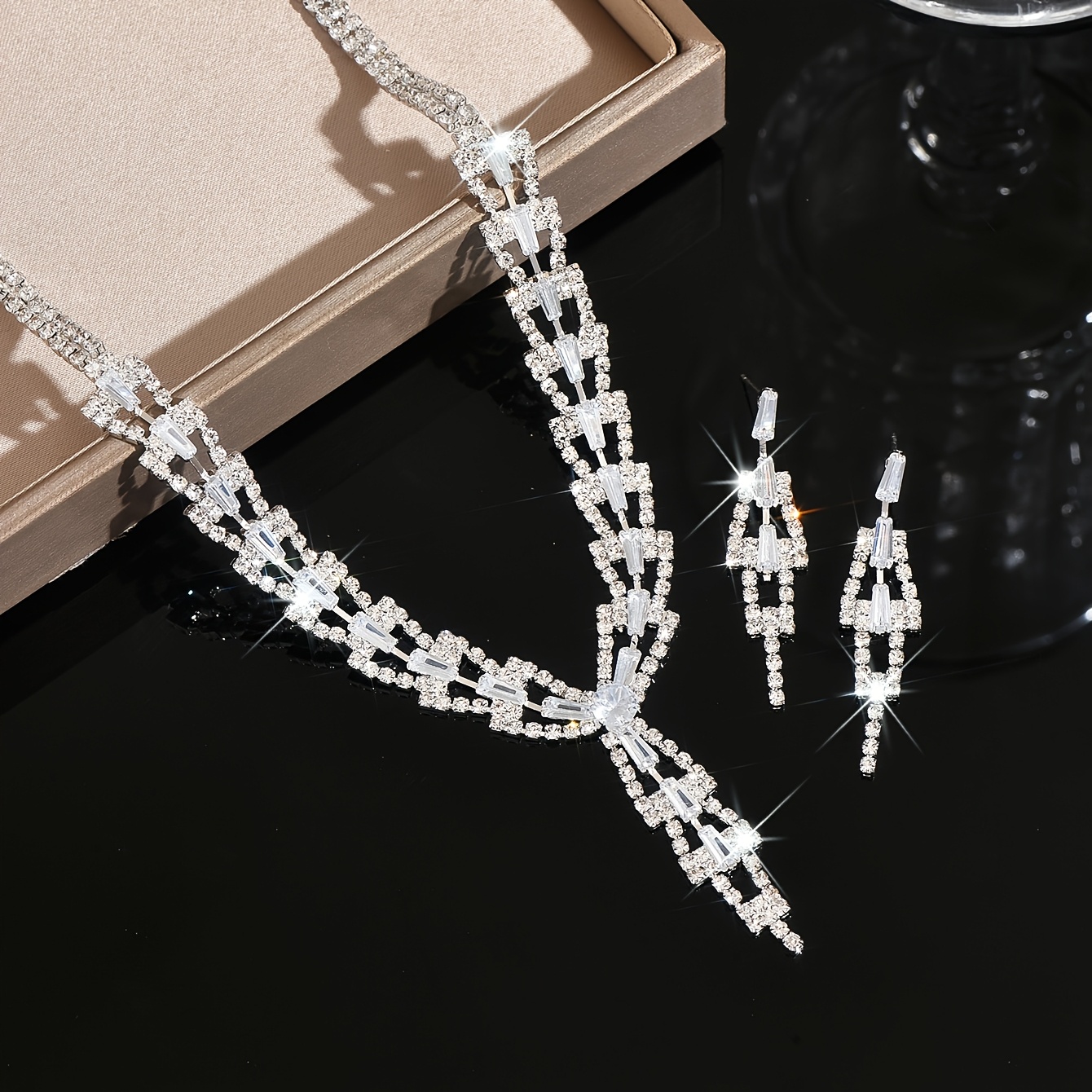 Chic Tailored Embellished Jewelry Set for Wedding Receptions