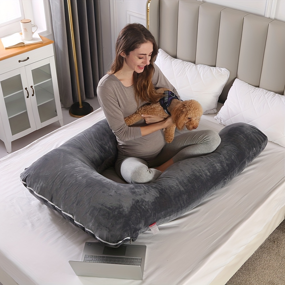 This Ultra-Comfortable U-Shaped Pregnancy Pillow Features a Soft Plush Surface, Making It Suitable for Side Sleeping While Providing Support for The Waist And Legs, Alleviating Pressure on The Abdomen And Back, And Is Available in Various Colors And