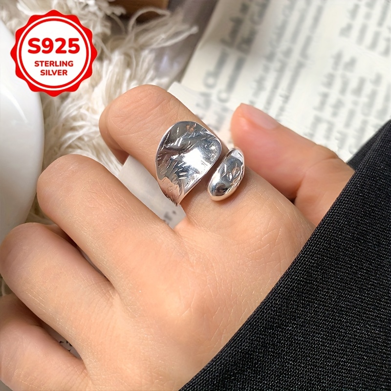 Low Allergy Ring with Geometric Water Drop Shape