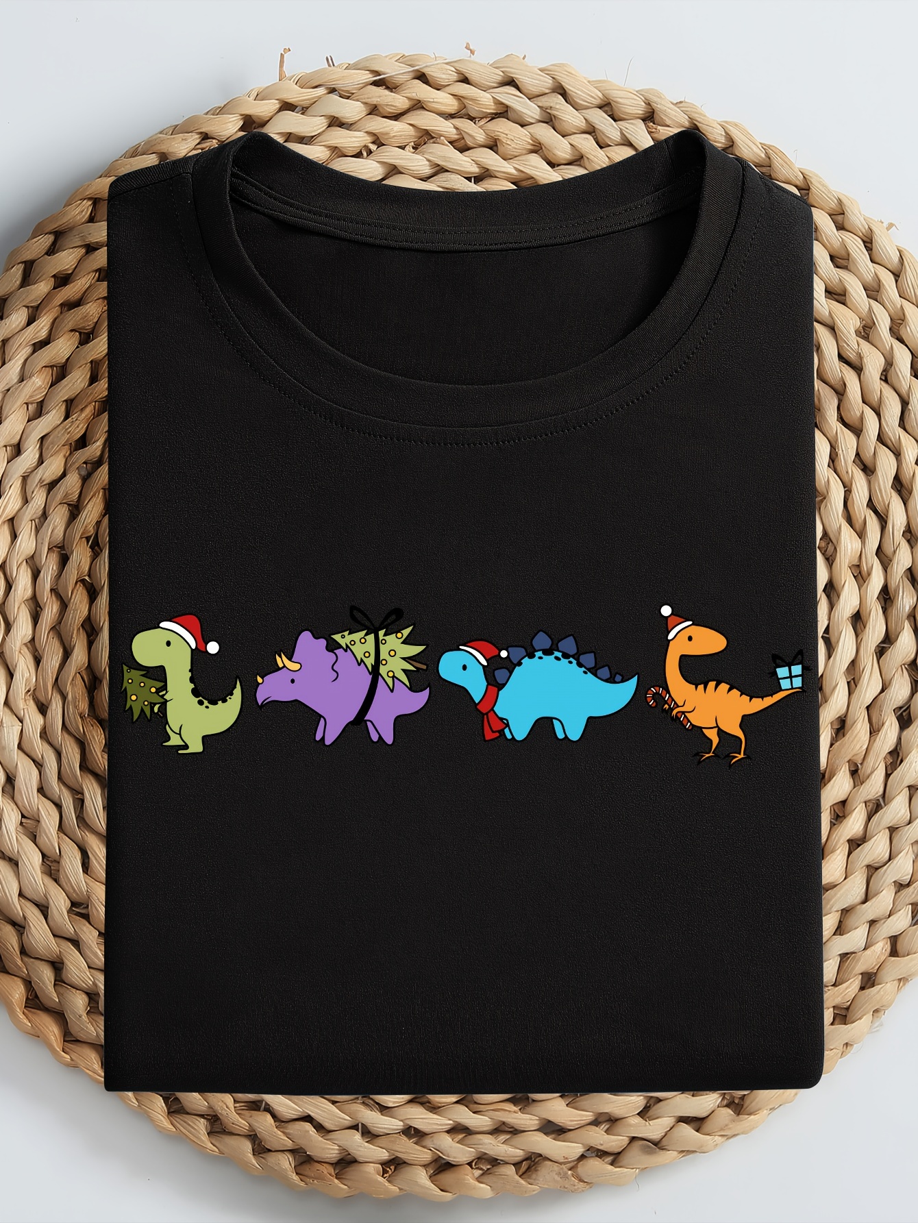 Kadınlar için Noel Dinozor Baskılı Rahat Tişört - Polyester Örgü Kumaş, Kısa Kol, Yuvarlak Yaka, Sütyen Pedi Yok, Tüm Sezon Konforu