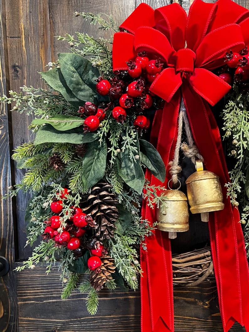 Large Rustic Farmhouse Christmas Wreath with Golden Bells, Red Berries & Pine Cones - Heavy-Duty Plastic /Outdoor Door Hanging Decoration, Burgundy Bow & Green Foliage for Front Door, Mantel, Year-Round Holiday Décor (Golden/Green)