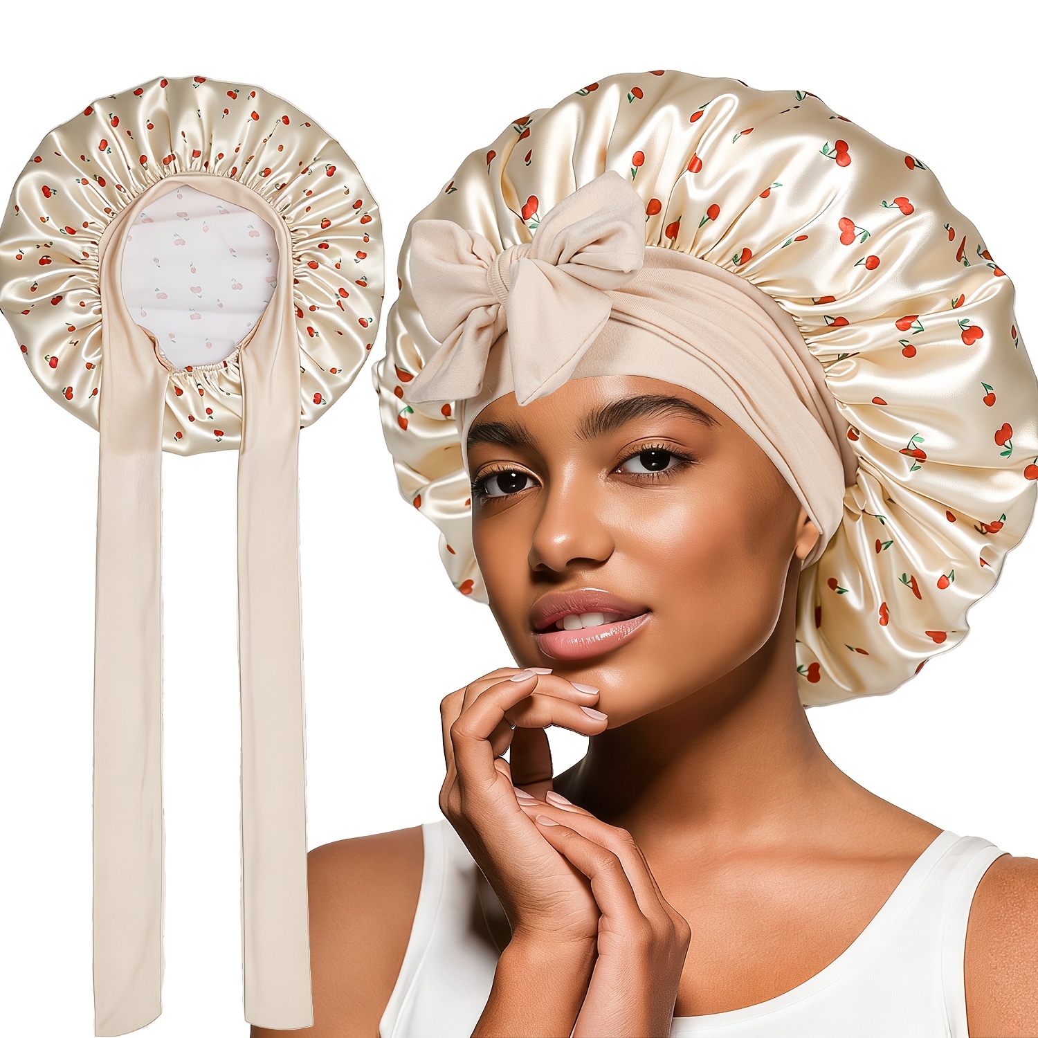 E-shop Eine Damenhaube aus Satin im Schnürdesign, in Beige mit Kirschmustern, für Freizeitkleidung zu Hause, zum Schlafen und zur Haarpflege.