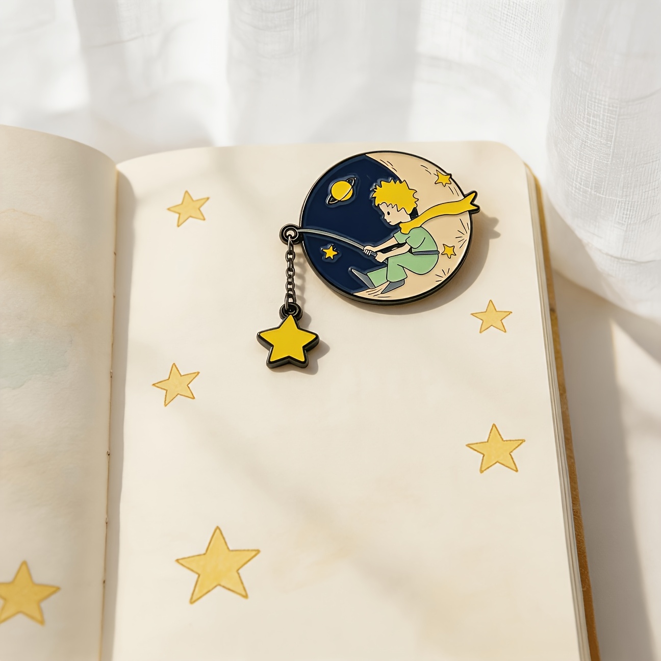 LE PETIT PRIN Badge, Perfect Souvenir Backpack Accessory