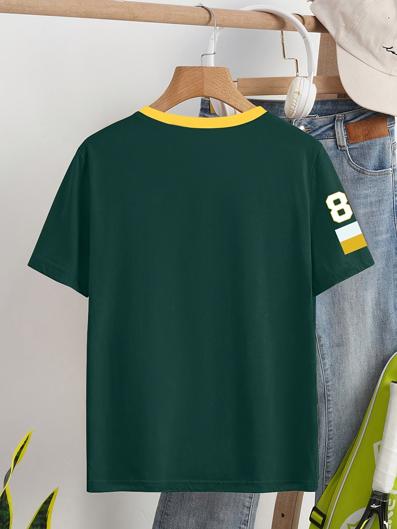 Women'S V-Neck Short-Sleeve T-Shirt with Letter And Number Print in a Color-Block Design