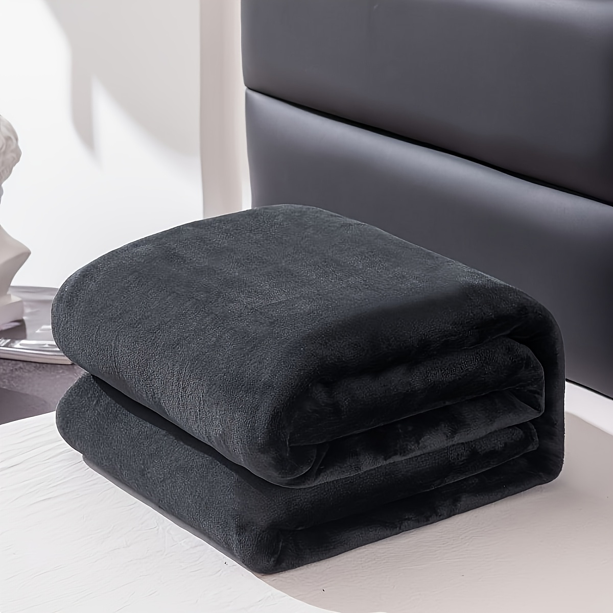 E-shop 1 Stück Einfarbige, einfache klassische Decke, multifunktionale Fleece-Decke, dicke, warme Nickerchen-Decke für kleine Sofas