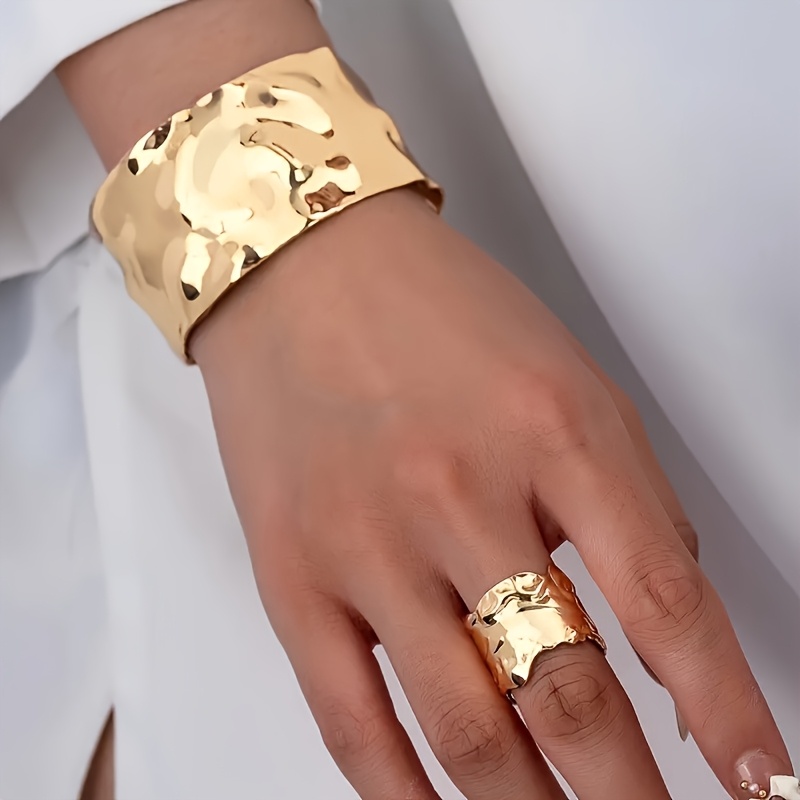 TEMU Juego de 2 piezas: pulsera ancha y anillo para mujer, conjunto metálico con acabado espejo, adecuado para múltiples ocasiones