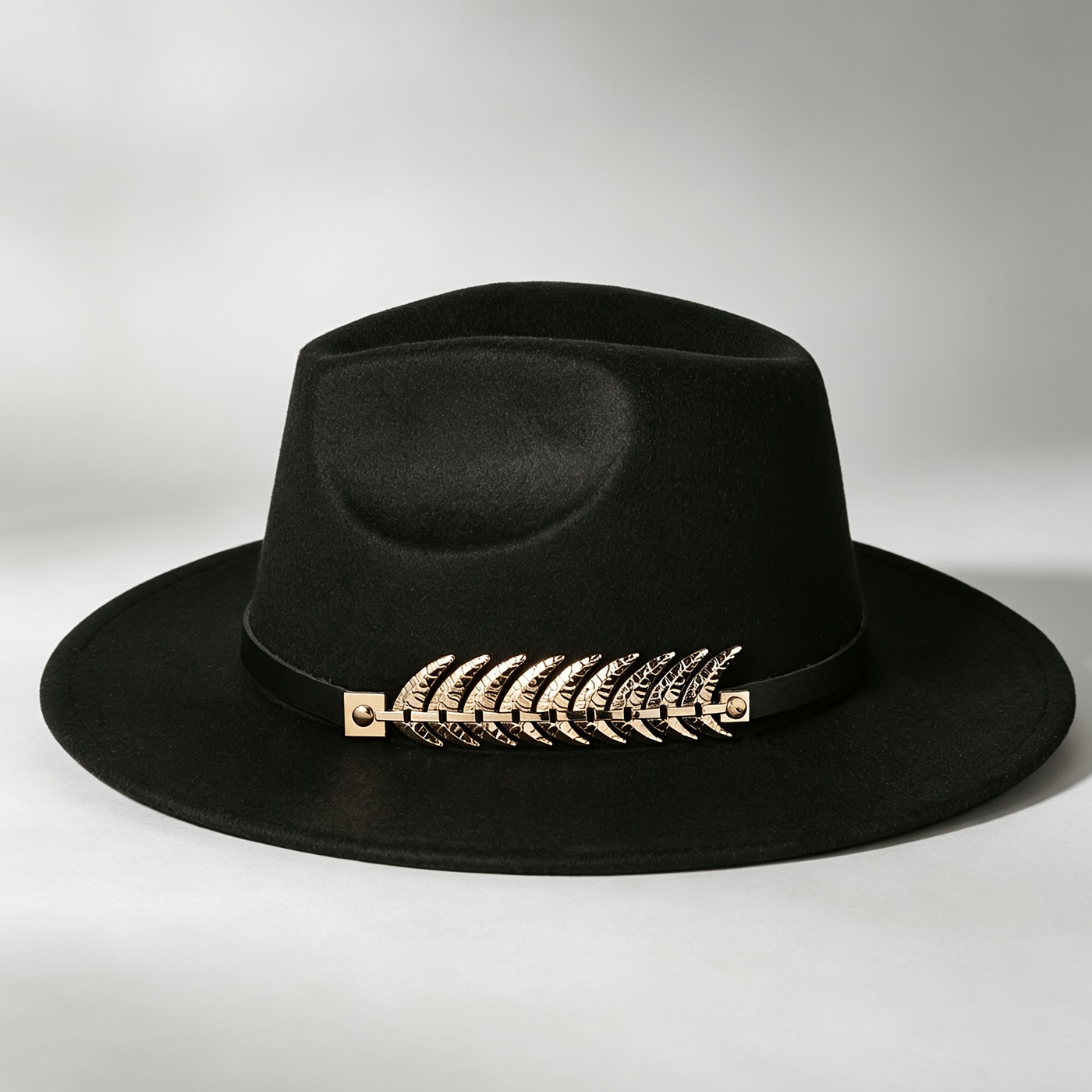Image of Men's Flat-brim Felt Hat With Golden Fishbone Decoration, Wide-brimmed Sun Hat, Suitable For Casual And Formal Occasions