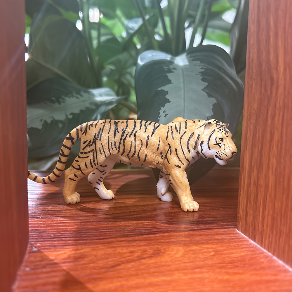 

Art Deco Tiger Statue Animal Figure - Collectible Resin Statue For Indoor/outdoor Decoration, Universal Holiday Decoration, Non-electric, Suitable For Various Room Types