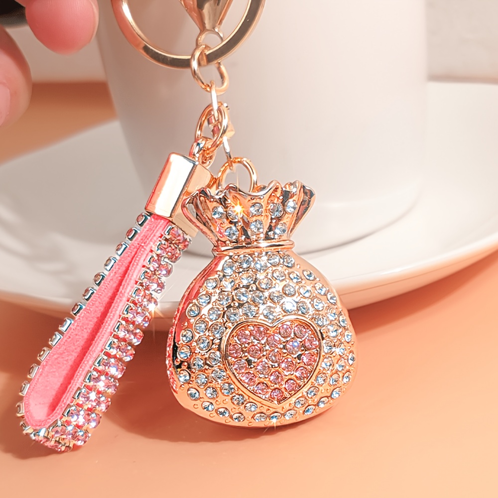 TEMU Luxury Shiny Heart-shaped Keychain, Crystal Cute Amulet Car Key Chain, Fashionable Women's Pendant Jewelry, Shiny Additions, Portable Key Ring,