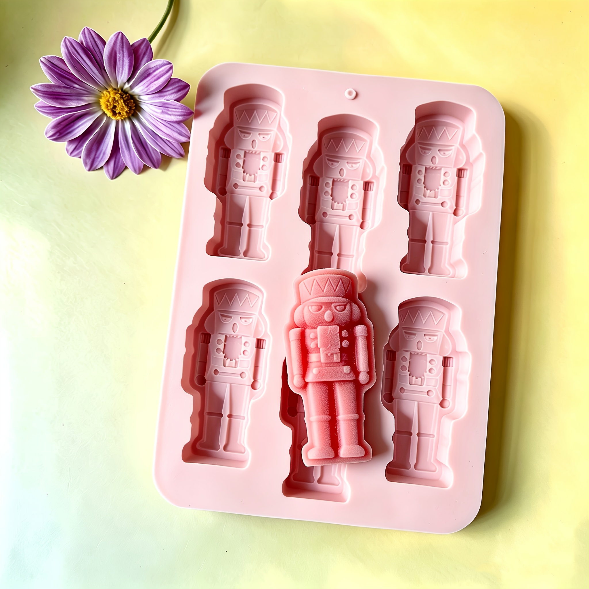 TEMU 1pc Soldier-shaped Silicone Cake Mold. This Creative Large Soldier-shaped Baking Mold Used To Make Cakes, Puddings, , Mousse Cakes, Chocolate