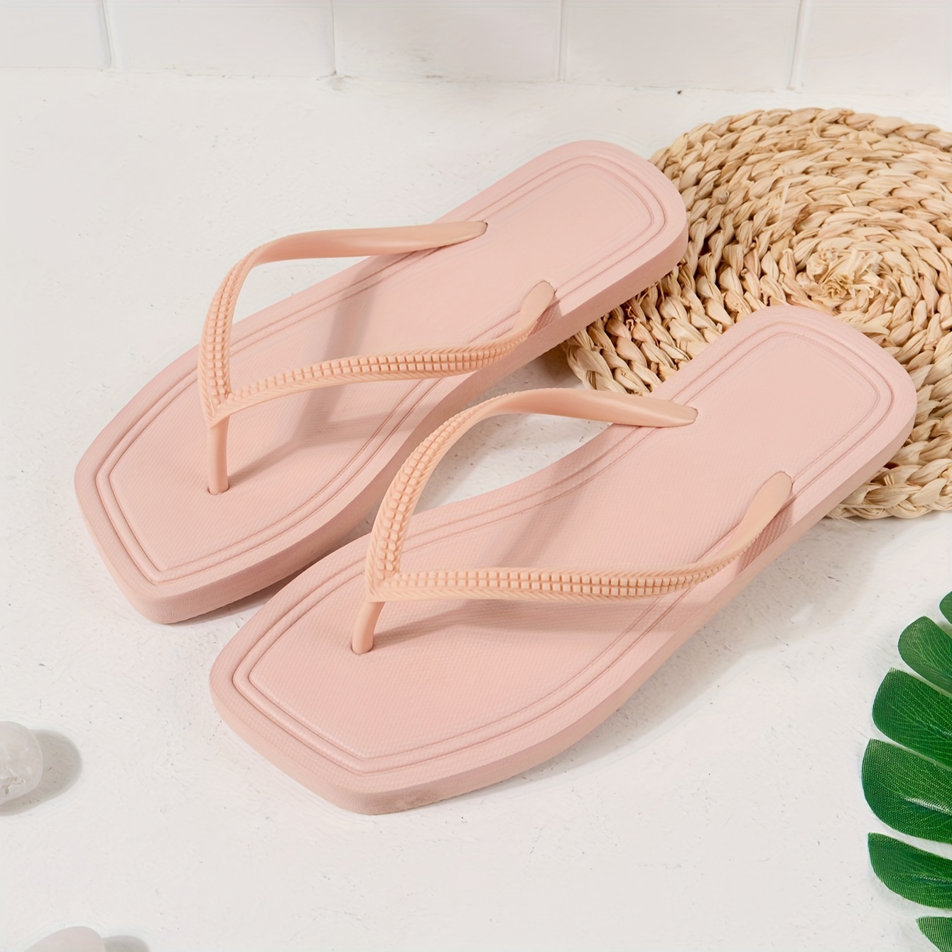 

Women's Flip Flops, Lightweight, Anti-slip, Durable Thong Sandals, Perfect For Outdoor Beach Wear