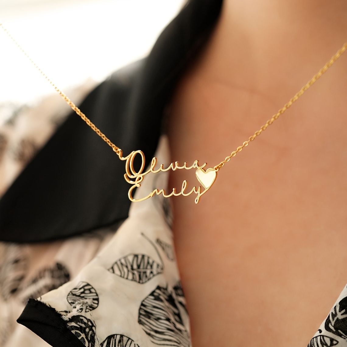 

Stainless Steel Custom English Letter Name Pendant Necklace Simple Style Neck Chain Jewelry Decoration For Women Valentine's Day Gift For Wife