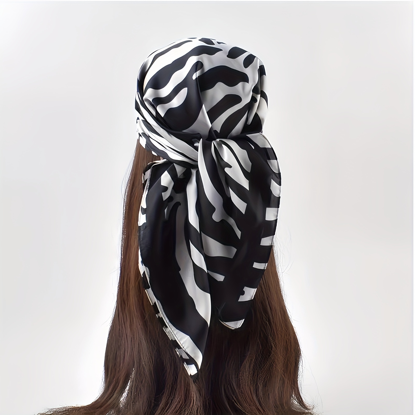 

27.55in Elegant Zebra Print Satin Square Scarf, Versatile Soft Silky Feel Thin Wrap, Hair Band, Headscarf, Shawl Hair Accessory