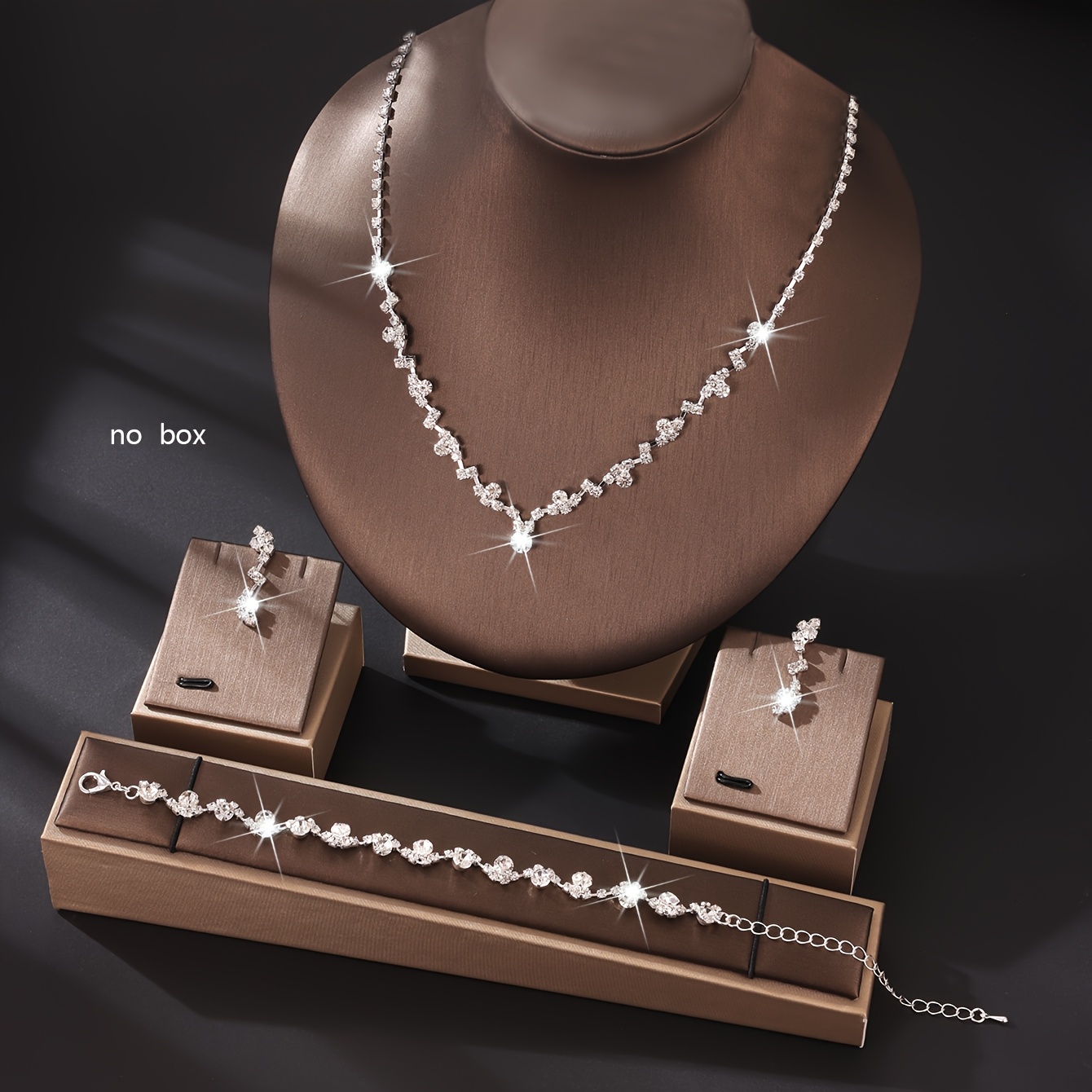 E-shop Modisches leichter Luxus glänzendes Strass-Schmuckset für Braut Brautjungfer, Halskette, Armband Ohrringe, geeignet für Partys als Geschenk,