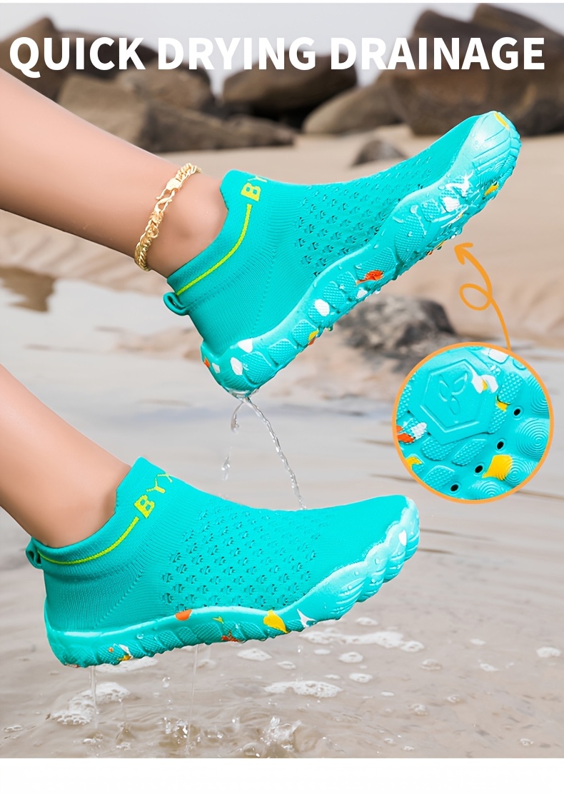 outdoor hiking womens water shoes comfortable and breathable suitable for swimming surfing rock climbing beach sports beach volleyball hiking   fashion sports and water activities for men and women couples Product details 7