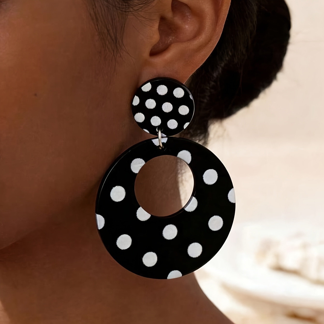 TEMU 1 Paire de Boucles d'Oreilles Rétro Noires et Blanches à , Bijoux d'Oreilles en Acrylique, Collier de Température, Boucles d'Oreilles Fraîches à