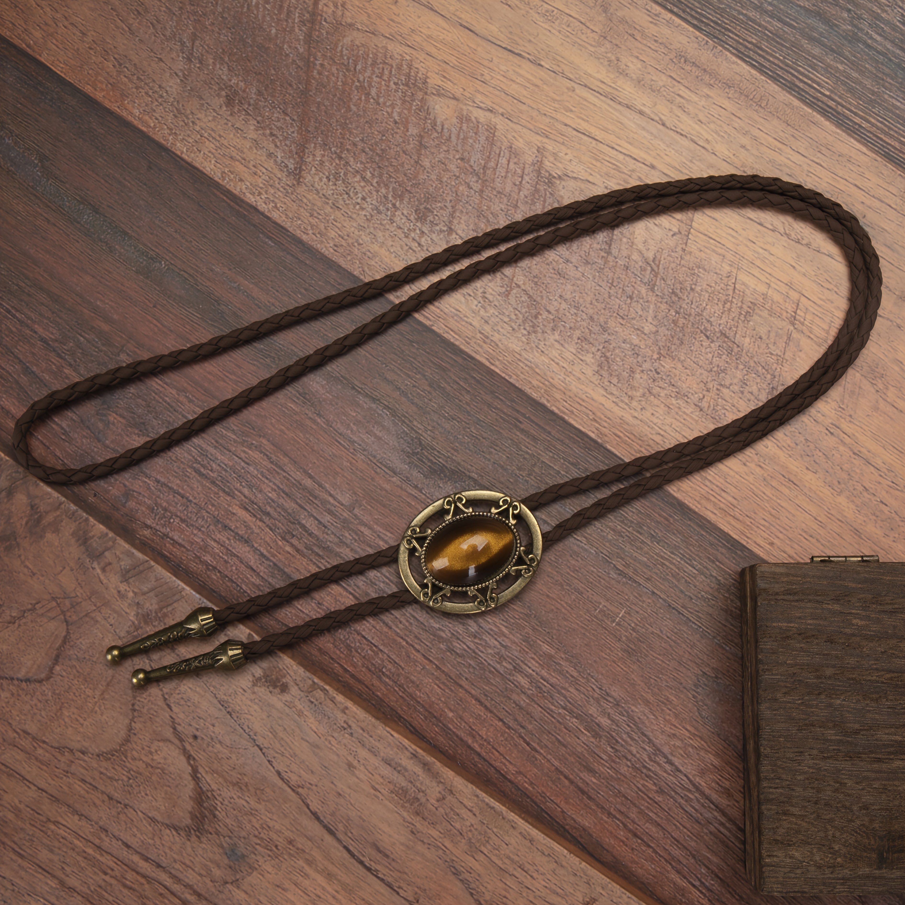 E-shop 1 Stück Minimalistisches Vintage Bolo-Krawattengürtel mit verstellbarem Schmetterlingsverschluss, Lange PU-Lederkette für Männer Frauen,