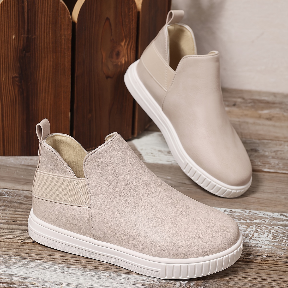new stylish boots for autumn and winter featuring classic elastic designs that   with any outfit Product details 3