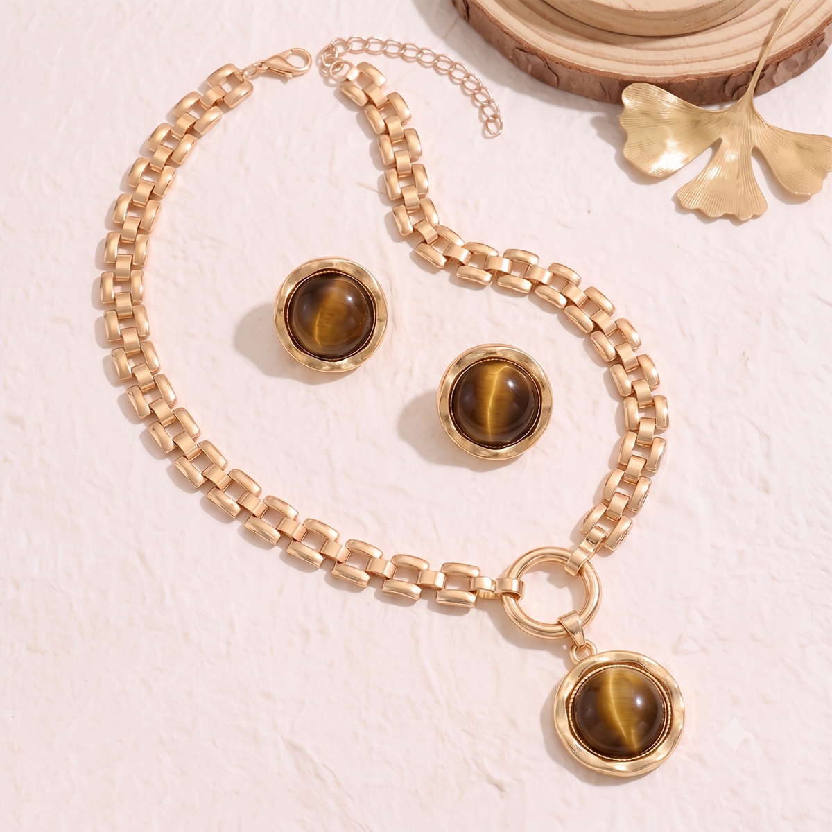 2pcs Retro Elegant Bracelet & Pendant Set for Women