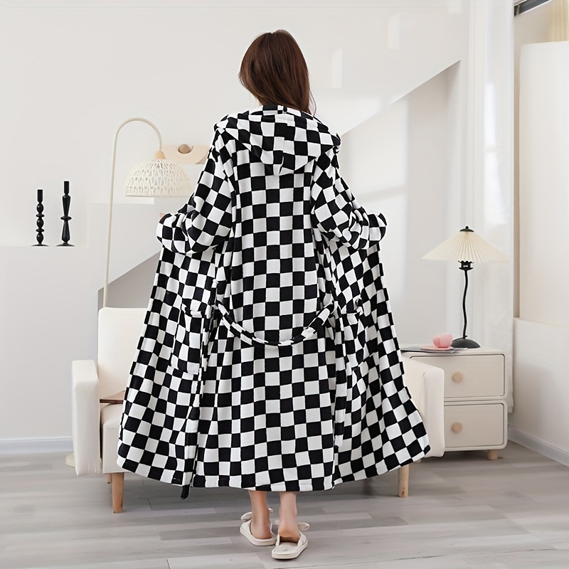 Luxurious Bohemian Checkered Bathrobe With Adjustable Waistband - Microfiber, Large Pockets & Easy Cardigan Design, Perfect For Winter