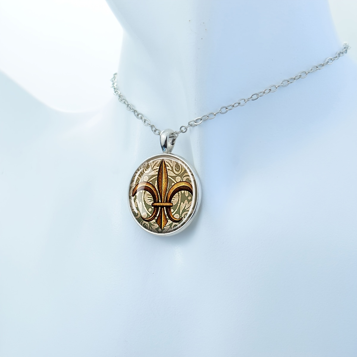 Women's Fleur De Lis Pattern Glass Pendant Necklace, Gift