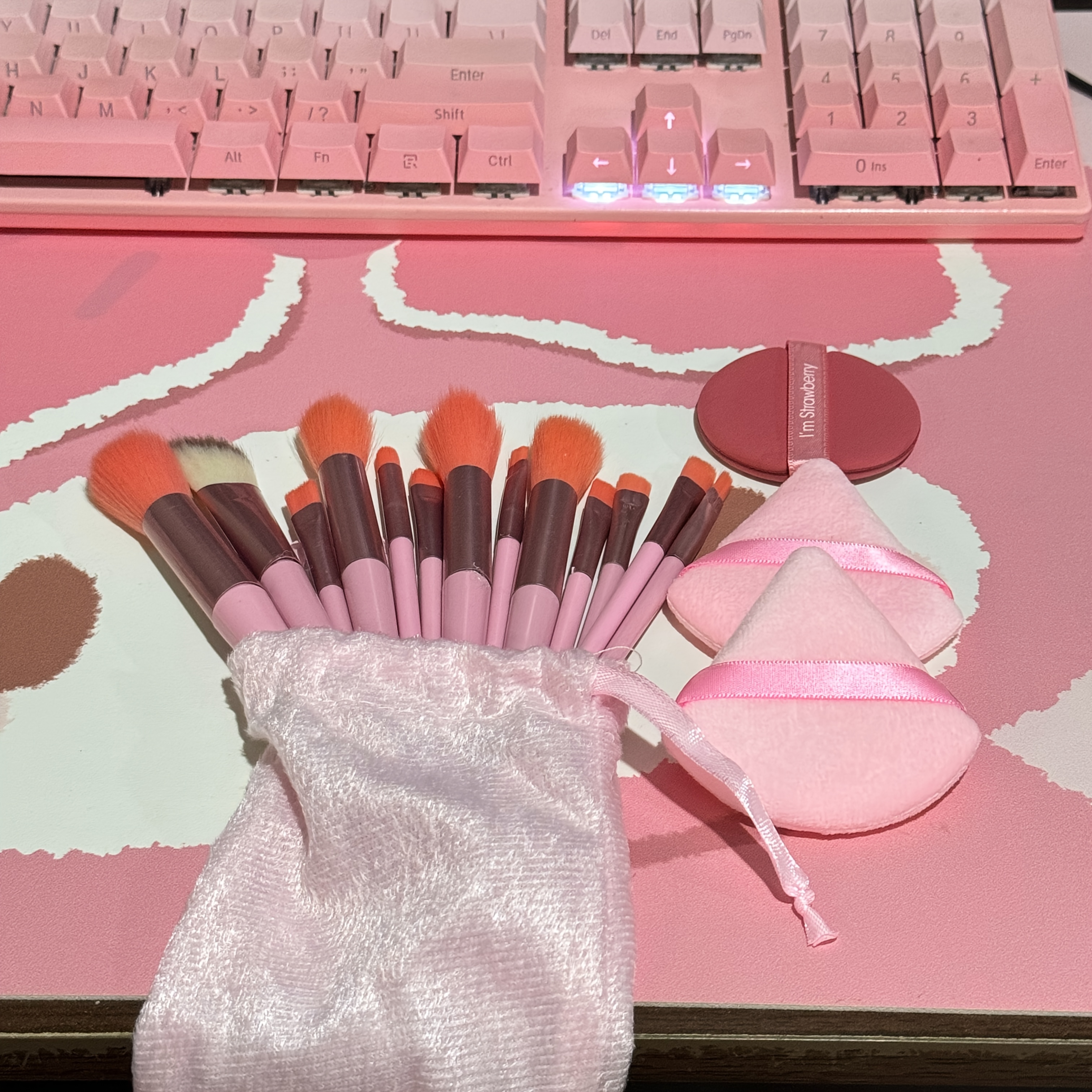 TEMU 1 Set Premium -one Makeup Kit, Including 13pcs Pink Makeup Brushes And 2pcs Puff And 1pc Round Puff And Storage Bag, Gentle Brushes, Makeup