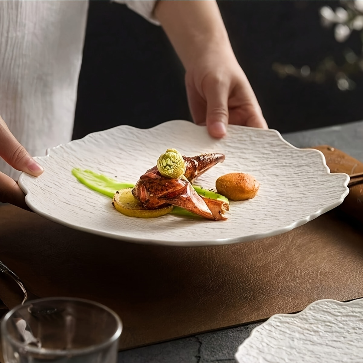 Stone Patterned Irregular Shallow Ceramic Plates, Round Vegetable Plates for Household & Commercial Use, High-End Western Dining Tableware, Creative Artistic Conception, All-Season Ceramic Design