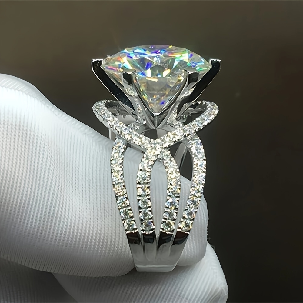 Image of Elegant 4 Carat Moissanite Ring In S925 Silvery - Perfect Gift For Birthdays & Special Occasions, Design
