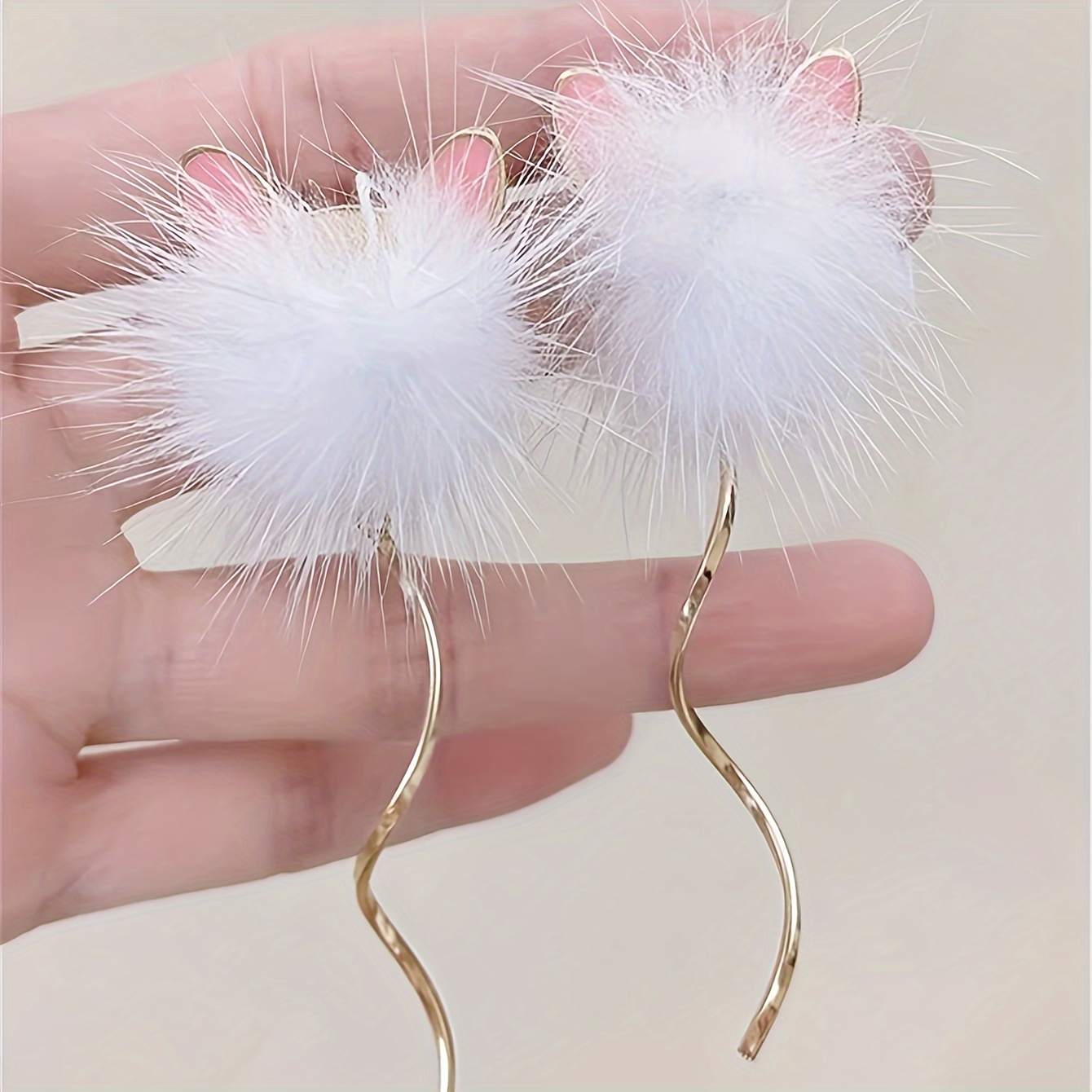 

Elegant Vintage-inspired Faux Fur Cat Ear Dangle Earrings For Women, 14k Golden Plated Zinc Alloy Long Drop Earrings, No Feather Chic Jewelry For Daily And Gift Occasions