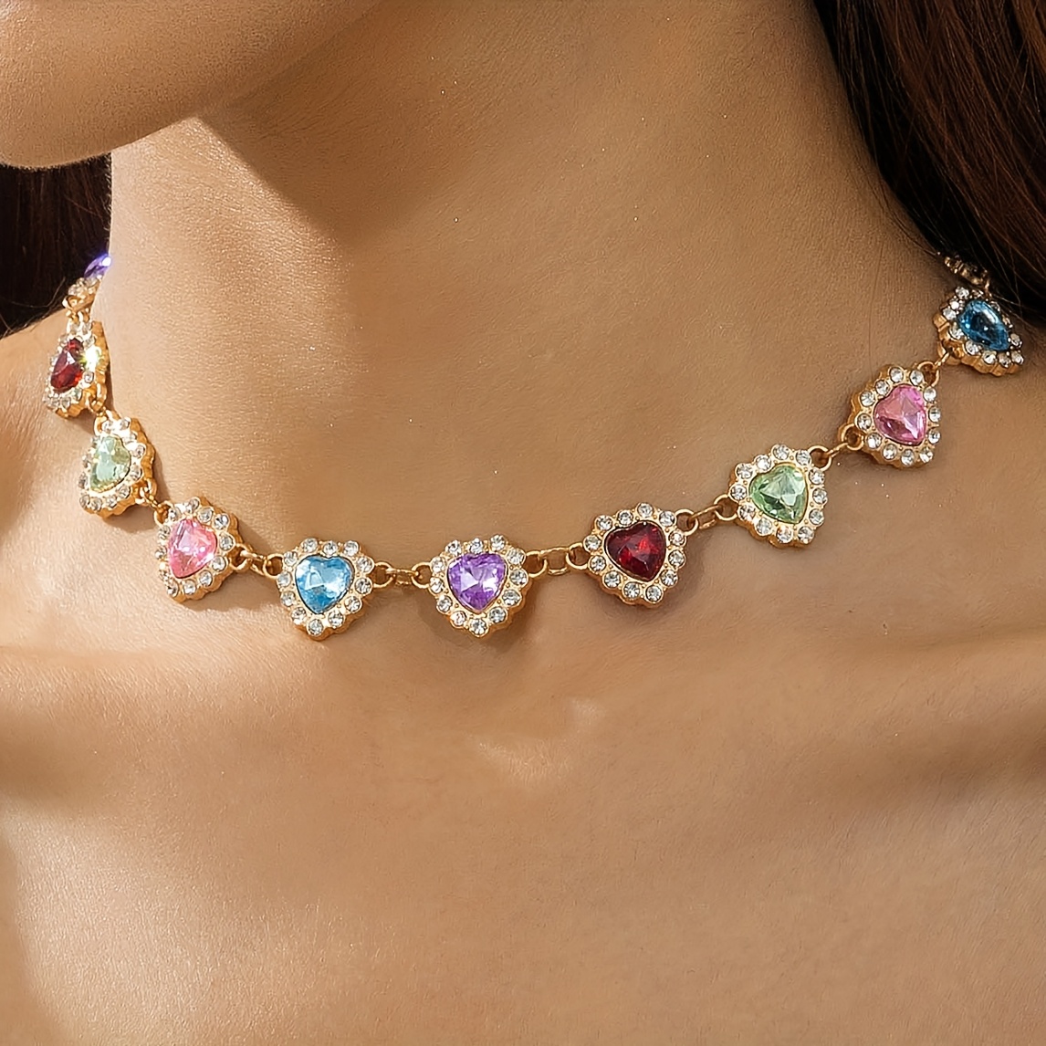 E-shop Luxuriöse elegante Halskette mit Metall-Herz-Quasten-Anhänger buntem Pfirsichherz-Strassstein, Choker-Halskette. Geeignet für Damen, ein