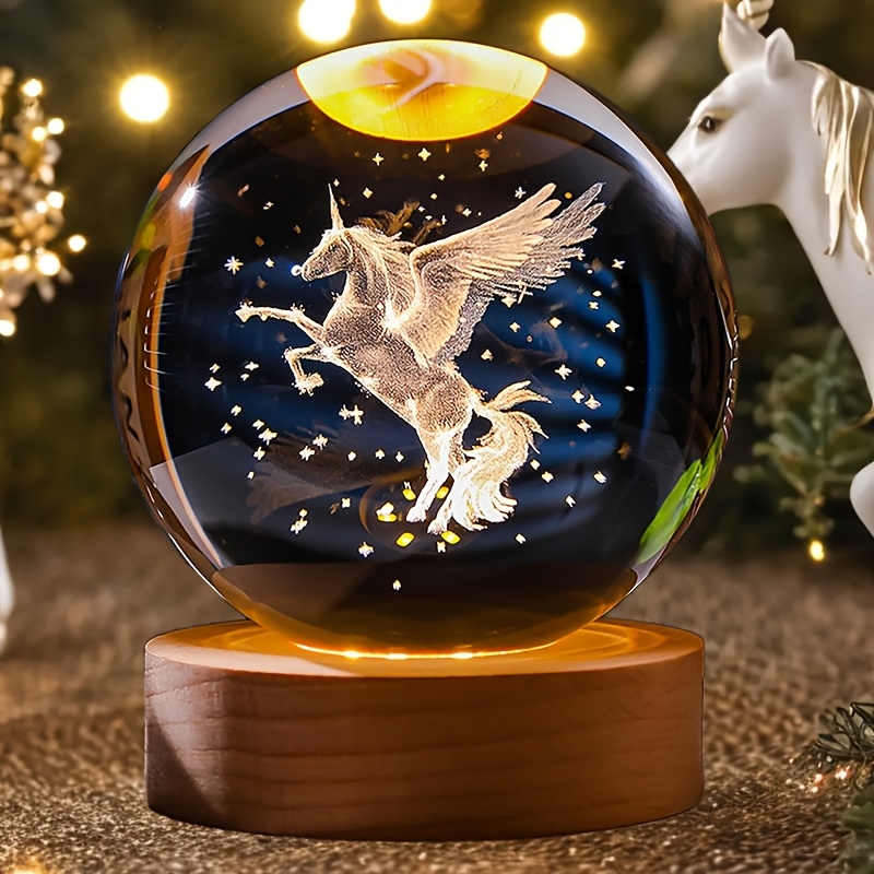 

1pc, 3d Unicorn Laser Engraved Crystal Ball Night Light, Wooden Base - Decor Gift, Christmas Party Decoration Gift For Mom, Daughter, Girlfriend, Wife