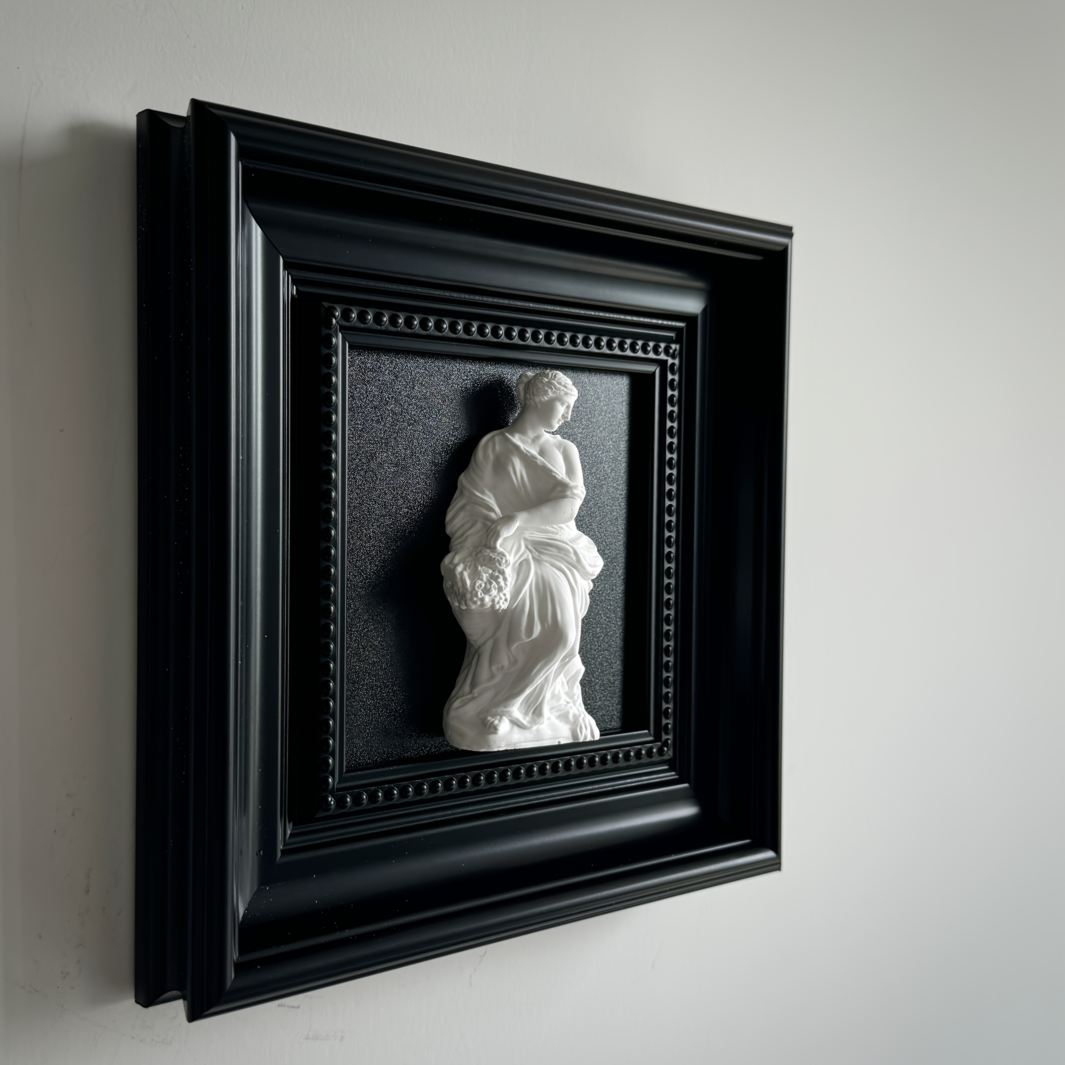 Image of 1pc Retro Relief , Trevi Figure , Wall Decoration, Desktop Decoration, Framed, Art Painting, Suitable For Living Room, Bedroom, Office, Chic And Individual