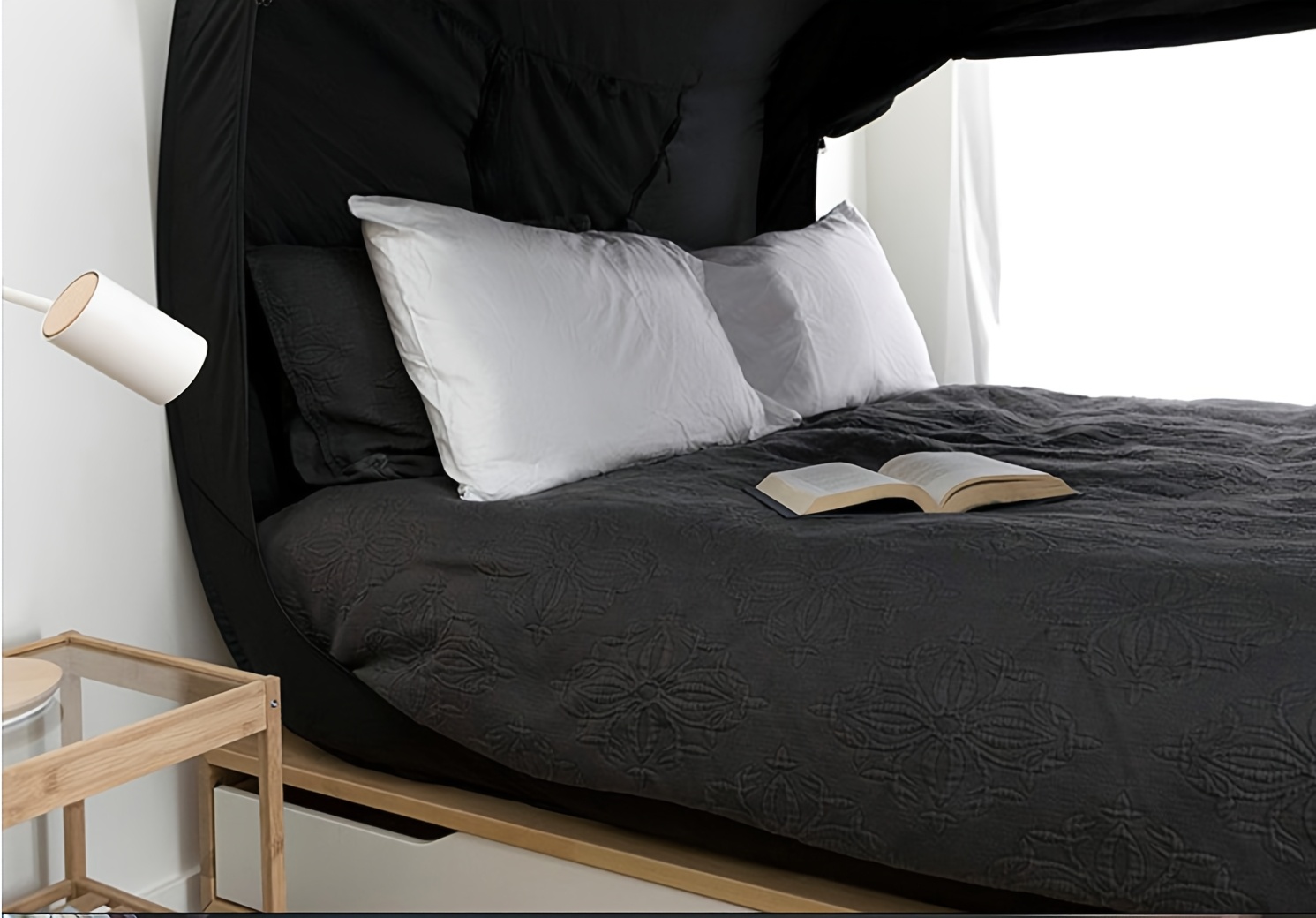 Camping Private Tent, 2-Door Tent Breathable And Shading Home Comfortable Easy Setup Enclosed Shelter Portable Mattress Double-Door Tent Reinforced Seams Shading Outdoor Camping Tent, Suitable for Indoor And Outdoor, Avoiding Mosquito Bites