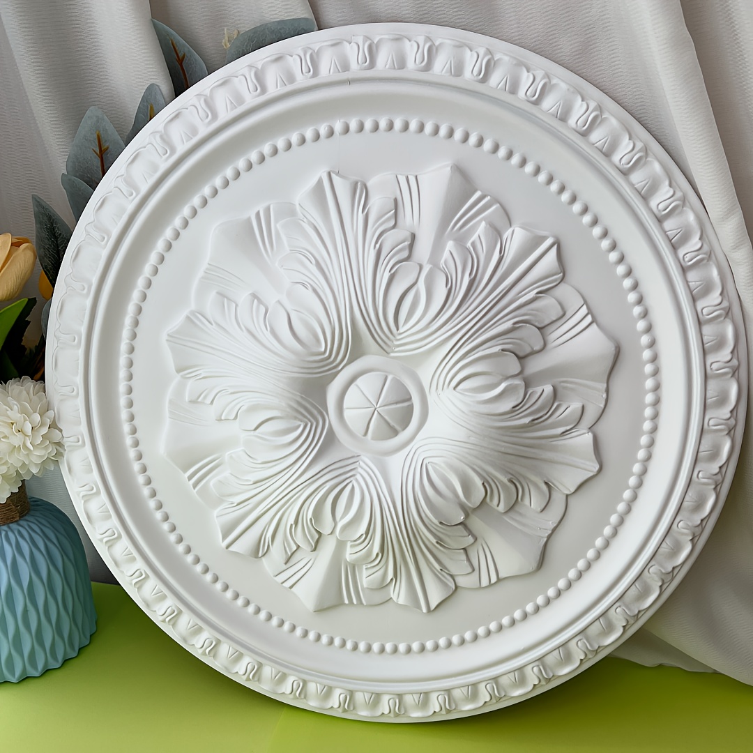 Large 3D Sculpted Ceiling Medallion, Classic Round Shape