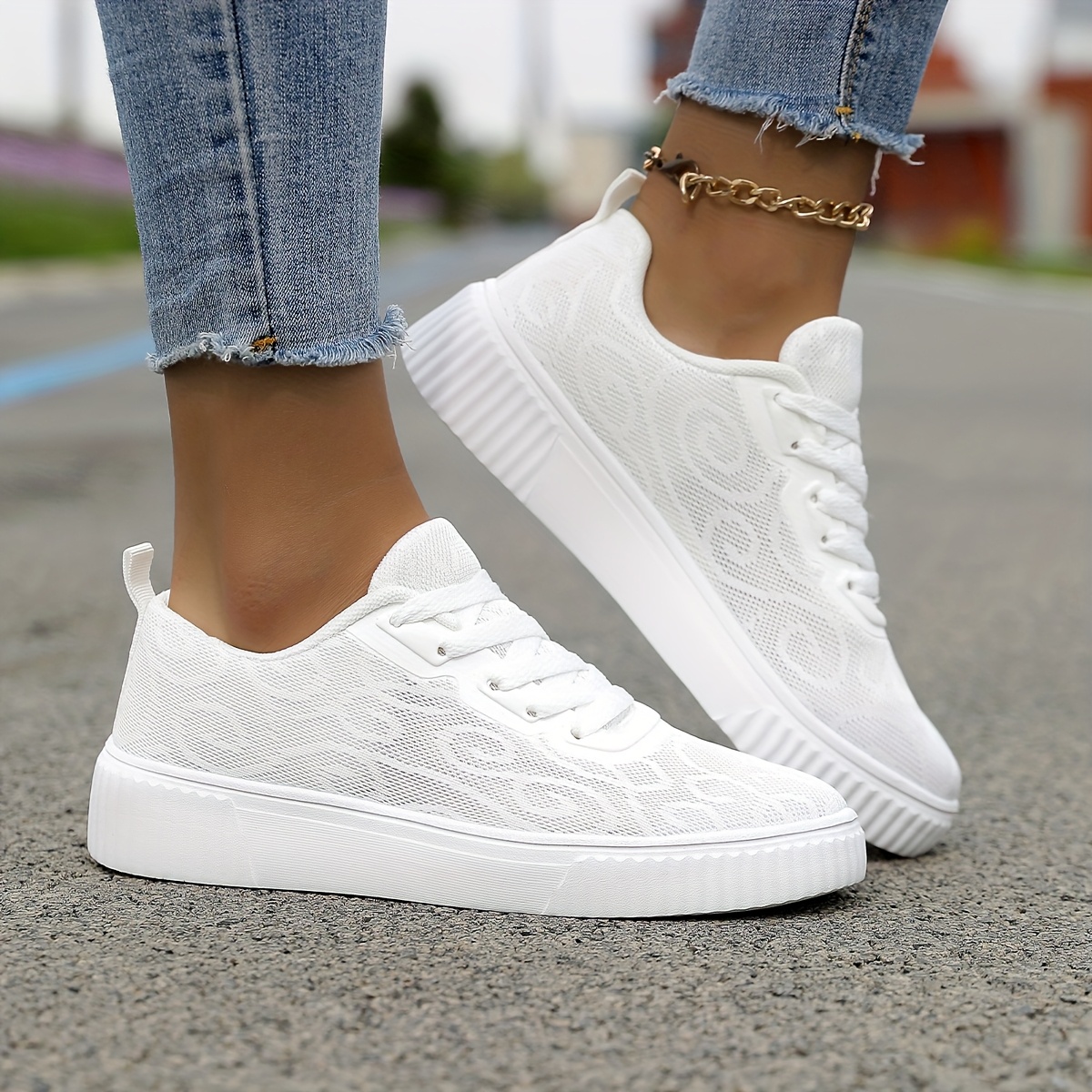E-shop Neue atmungsaktive Damen-Sneaker für den Sommer mit stilvollem und vielseitigem Mesh-Design, flache und leichte weiße Schuhe, Dameschuhe