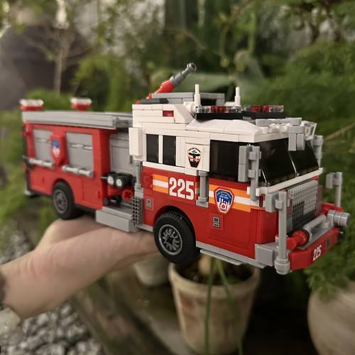 1052-teiliges städtisches amerikanisches feuerwehrfahrzeug-bausatz- -set, feuerwehr- , verkehrsmodell, feuerwehr-spielzeugset, kinderspielzeugfahrzeug, abs-material, geburtstagsgeschenk, weihnachtsgeschenk