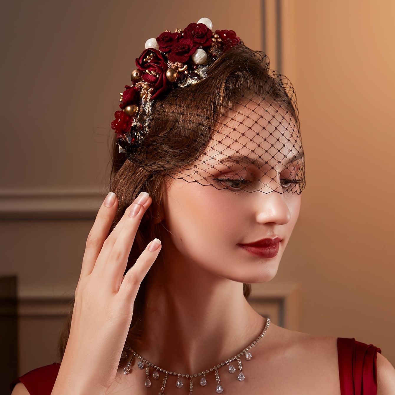 3321 Bridal Wedding Veil Fascinator Mesh Feather Headband For Women Tea Amazon.com: Unsutuo Feather Birdcage Veil Bridal Bandeau  main image 4