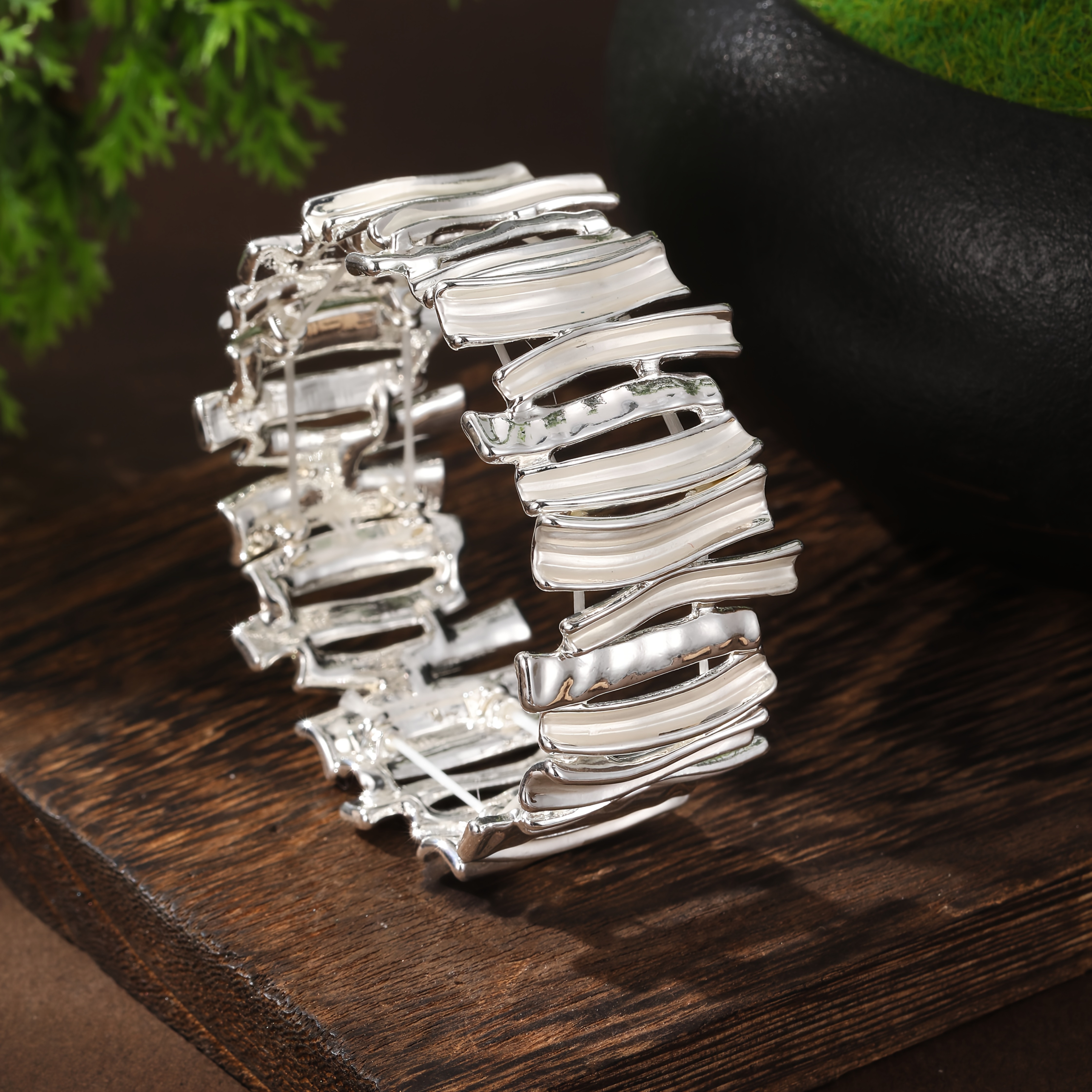 E-shop 1 Stück Geometrisches Unregelmäßiges Linien Damenmode Stretch Armband, Handgefertigte Emaille Kunst Vielseitiger Schmuck, Leichter Luxus