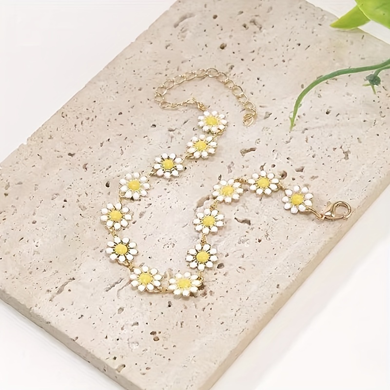 Lightweight Daisy Flower Bracelet Anklet