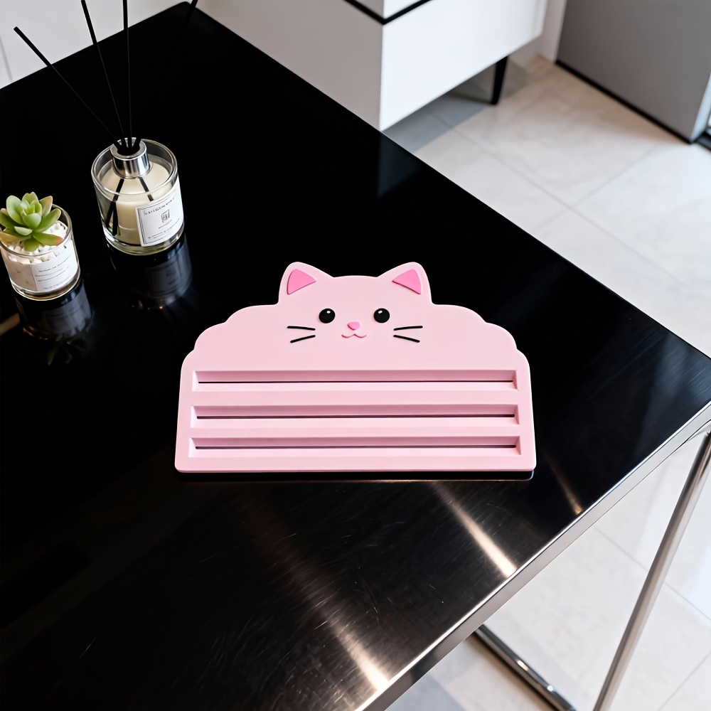 Cat Food Squeezer for Efficiently Squeezing Food from Pouches