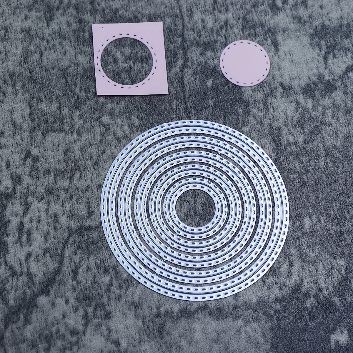 Image of 1pc Metal Cutting Dies Round Borders Stencil Diy Scrapbooking Album Paper Template Mold Embossing Craft Decoration, Frame Die Cut Holiday Decoration