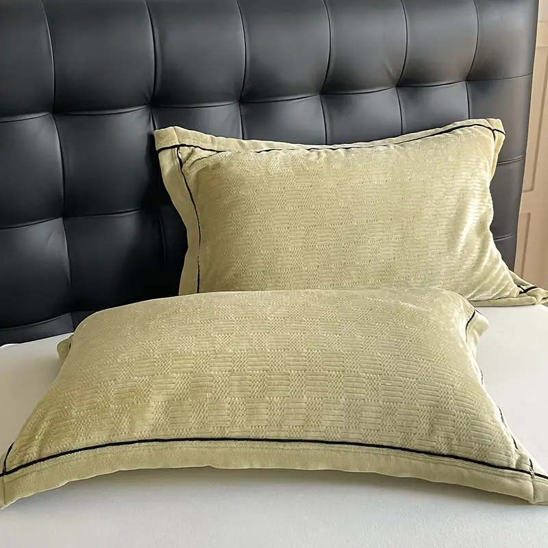 2pcs of milk velvet pillowcases new simple and fashionable adult pillow set soft and comfortable and breathable suitable for home office outdoor room car sofa pillow cover machine washable multiple patterns and colors from couple pillowcase suitable for without pillow core Product details 4