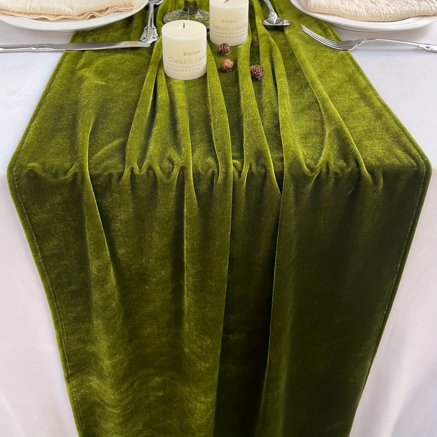 E-shop 10-Fuß langer olivgrüner Samt-Tischläufer - Weiches Samtmaterial für Hochzeit, Party, Weihnachten und Brautparty-Dekoration