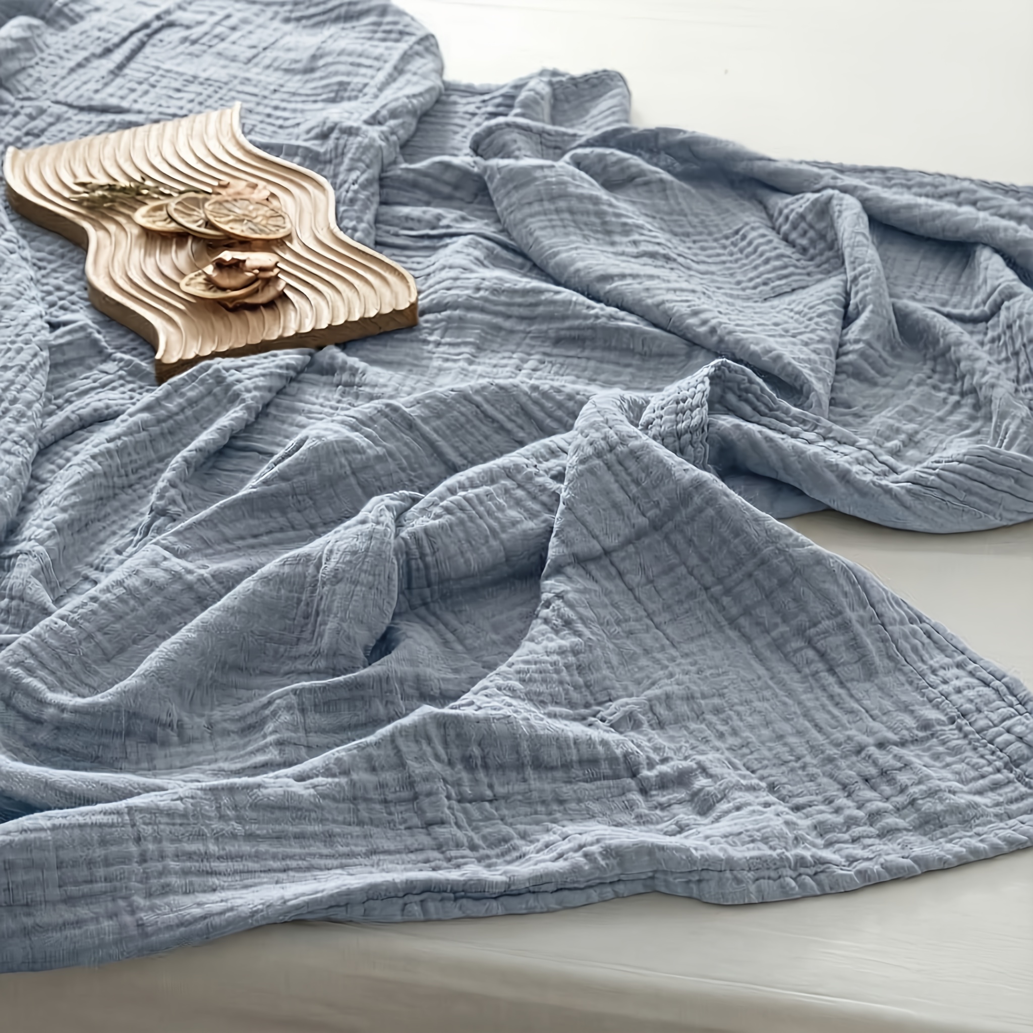 Image of Multilayer Water-washed Solid Color Blanket 152×200cm With A Design, Skin-friendly And Non-irritating. Suitable For Sofa Cover, Bedspread, Or Office Nap In Settings. In 4 Colors: Gray, Pink, Blue