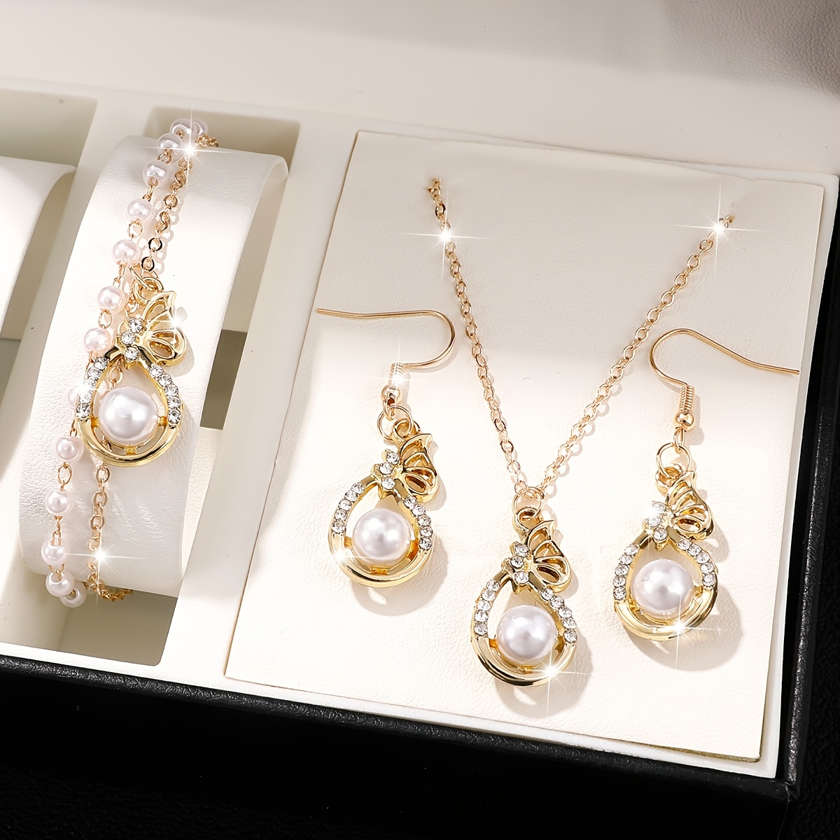 

4pcs Jewelry Set, Alloy Pearl Pendant Necklace, Earrings, And Bracelet With Resin Accents, For And Gift-, Christmas